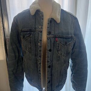 Levi's Classic Blue Denim Jacket with Sherpa Collar